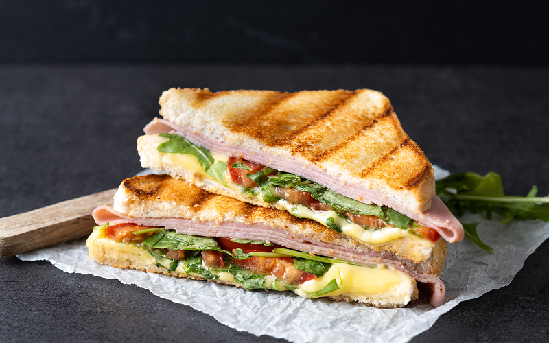 Image of a turkey sandwich.