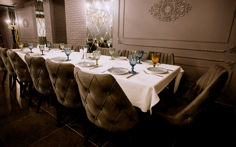 Taste, Technique, and Tradition: Top Dining Spots in Singapore to Try & What Defines Them a sophisticated fine dining spot