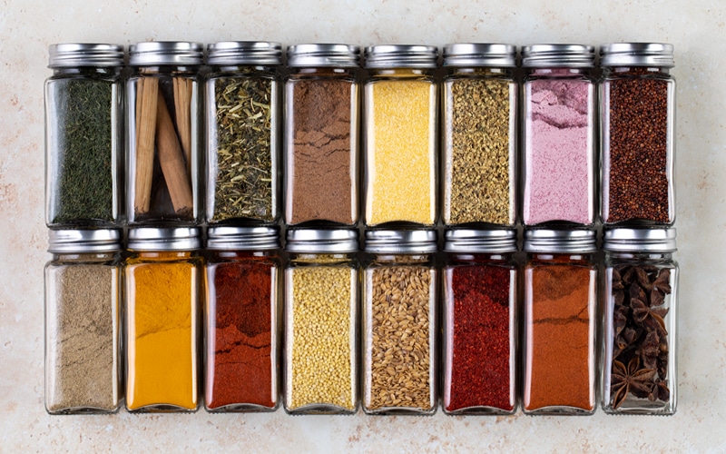 different jars of spice