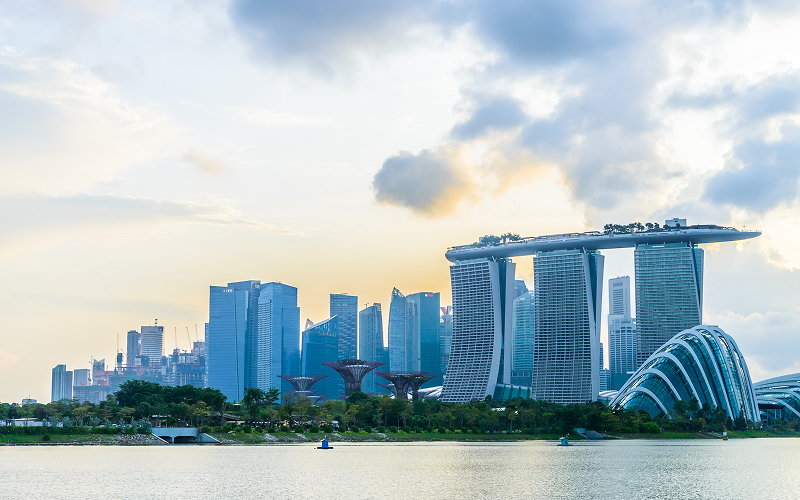 How Raffles Place Became a Major Technology Hub in Singapore An image of Singapore’s skyline